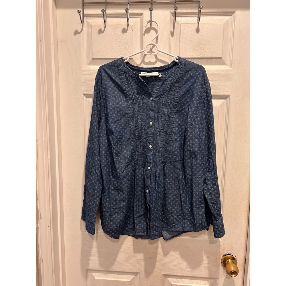 St Johns Bay Womens 1X Blue Chambray Print Pintuck Long Sleeve Button Up Blouse